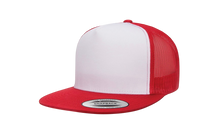 Cargar imagen en el visor de la galería, Gorra clásica de camionero de 5 paneles Yupoong 6006 en blanco
