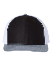Cargar imagen en el visor de la galería, Gorra snapback Richardson 112 en blanco