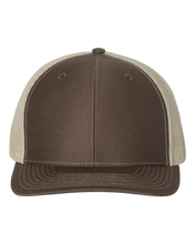 Cargar imagen en el visor de la galería, Gorra snapback Richardson 112 en blanco