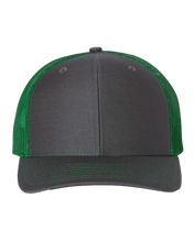 Cargar imagen en el visor de la galería, Gorra snapback Richardson 112 en blanco