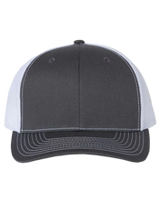 Cargar imagen en el visor de la galería, Gorra snapback Richardson 112 en blanco