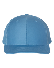 Cargar imagen en el visor de la galería, Gorra snapback Richardson 112 en blanco