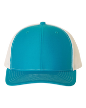 Cargar imagen en el visor de la galería, Gorra snapback Richardson 112 en blanco