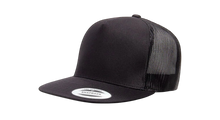Cargar imagen en el visor de la galería, Gorra clásica de camionero de 5 paneles Yupoong 6006 en blanco