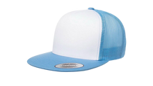 Cargar imagen en el visor de la galería, Gorra clásica de camionero de 5 paneles Yupoong 6006 en blanco