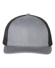 Cargar imagen en el visor de la galería, Gorra snapback Richardson 112 en blanco