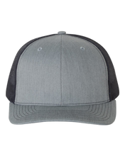 Cargar imagen en el visor de la galería, Gorra snapback Richardson 112 en blanco