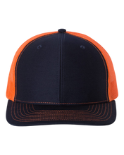 Cargar imagen en el visor de la galería, Gorra snapback Richardson 112 en blanco