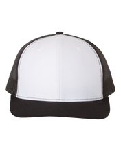 Cargar imagen en el visor de la galería, Gorra snapback Richardson 112 en blanco