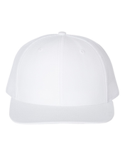 Cargar imagen en el visor de la galería, Gorra snapback Richardson 112 en blanco